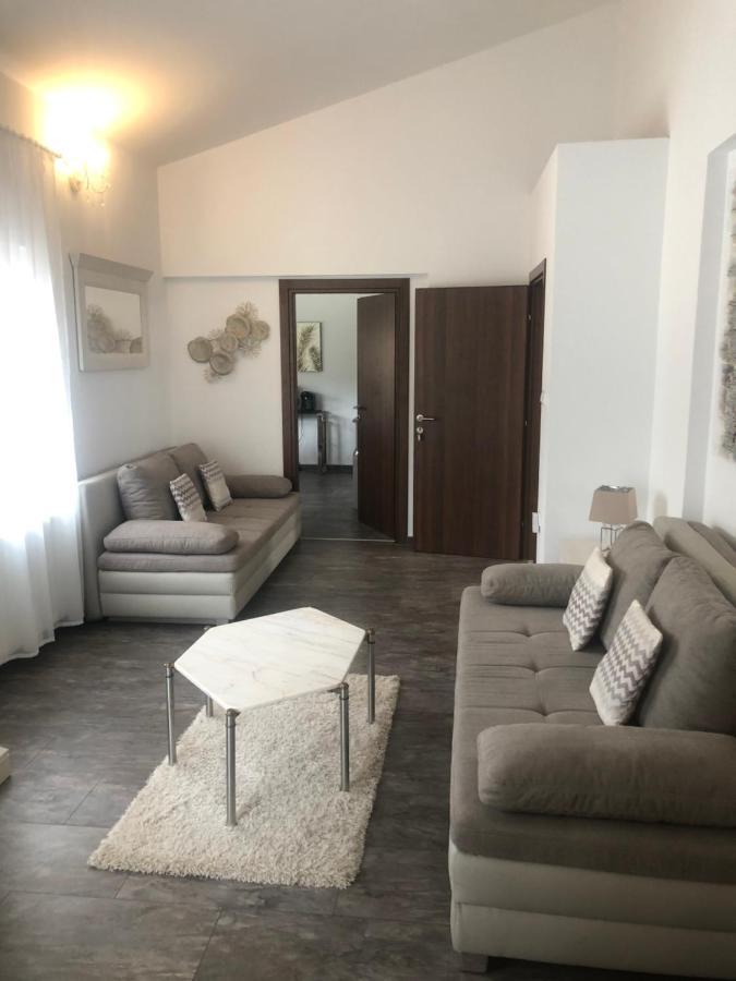 Grey Pearl With Free Ev Ch-Station Διαμέρισμα Valbandon Εξωτερικό φωτογραφία