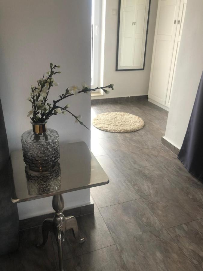 Grey Pearl With Free Ev Ch-Station Διαμέρισμα Valbandon Εξωτερικό φωτογραφία