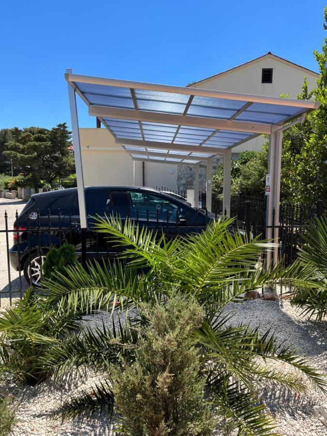 Grey Pearl With Free Ev Ch-Station Διαμέρισμα Valbandon Εξωτερικό φωτογραφία